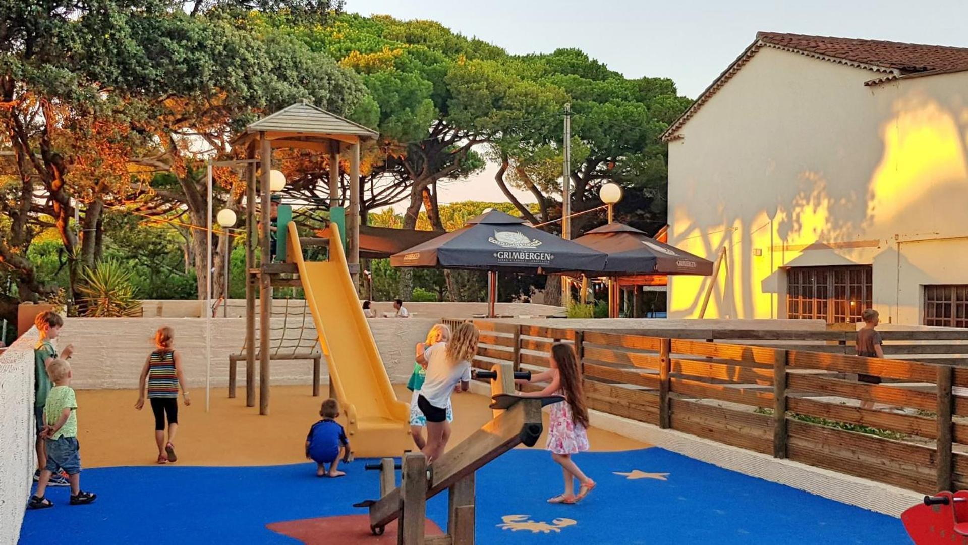 Le Mediterranee Campsite 2*